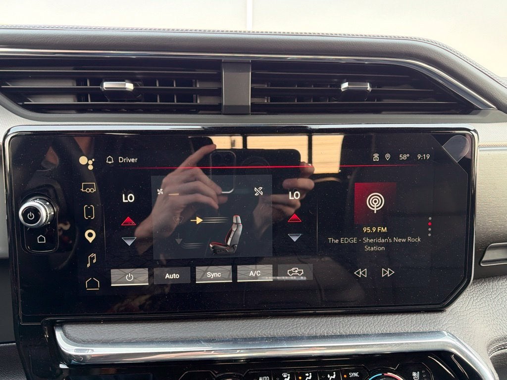2025 GMC Sierra 2500HD Denali