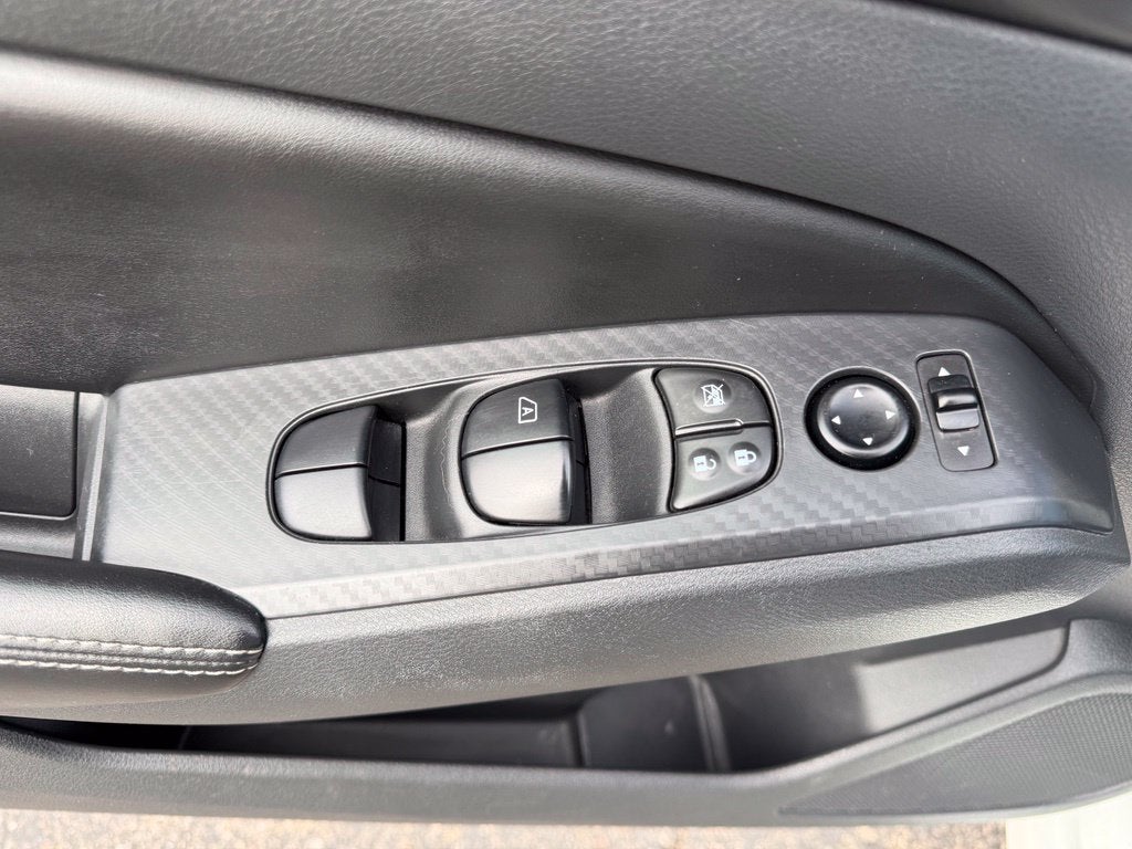 2025 Nissan Altima SV - Photo 17