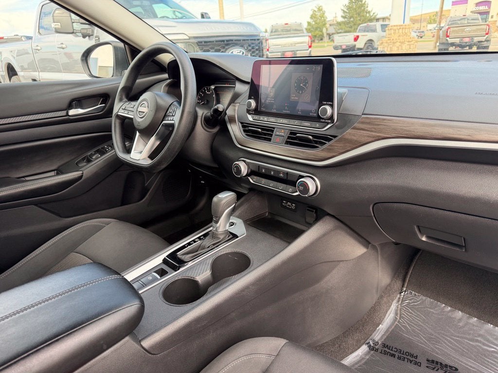 2025 Nissan Altima SV - Photo 48