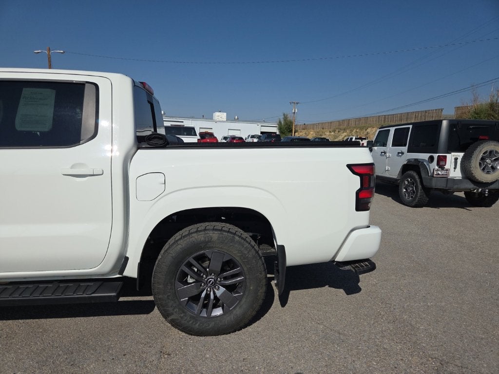 2025 Nissan Frontier SV - Photo 11