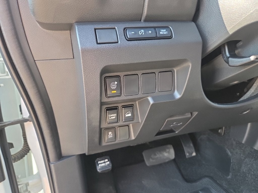 2025 Nissan Frontier SV - Photo 19