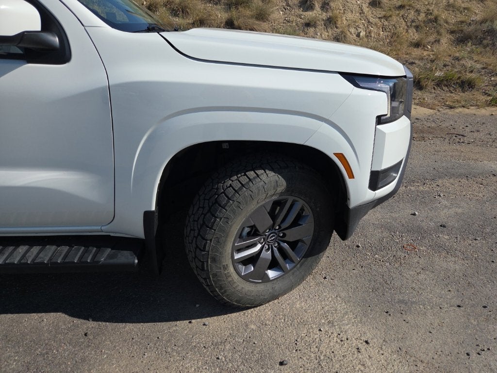 2025 Nissan Frontier SV - Photo 4
