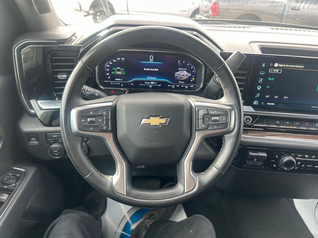 2025 Chevrolet Silverado 1500 LT - Photo 18