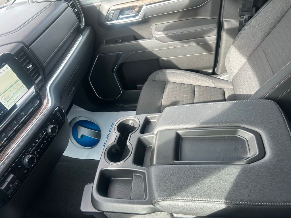 2025 Chevrolet Silverado 1500 LT - Photo 22