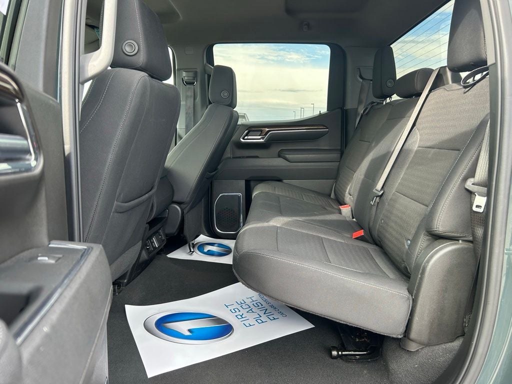 2025 Chevrolet Silverado 1500 LT - Photo 31