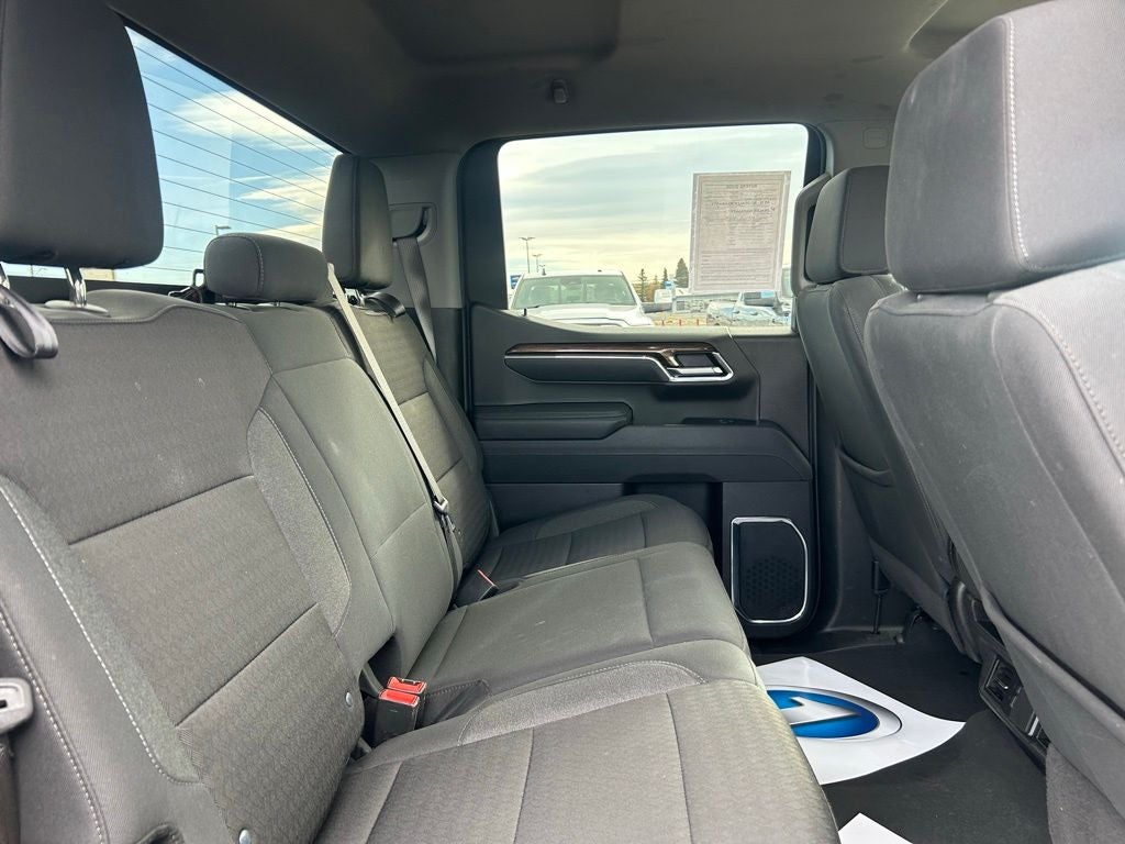 2025 Chevrolet Silverado 1500 LT - Photo 35