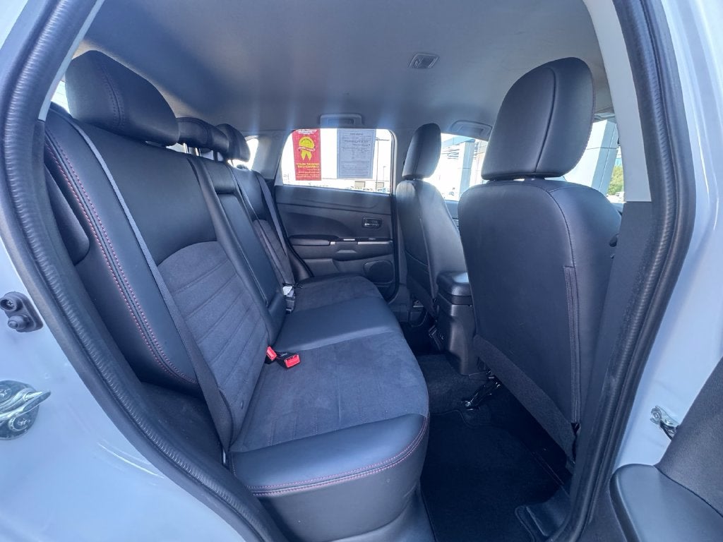 2025 Mitsubishi Outlander Sport 2.0 SE