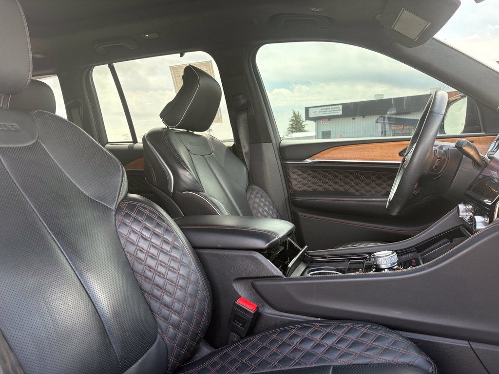2025 Jeep Grand Cherokee Summit Reserve