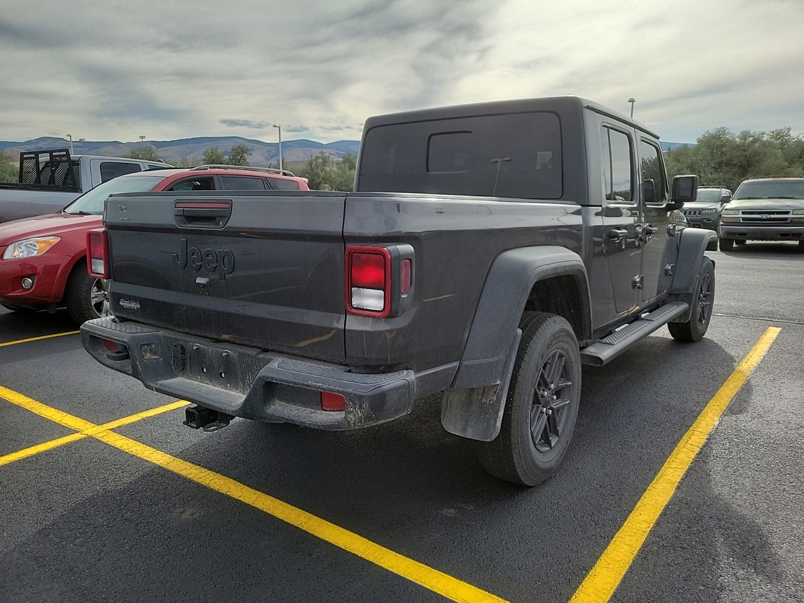 2025 Jeep Gladiator Sport S